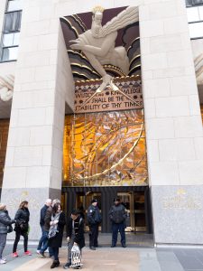 Eingang des Rockefeller Center
