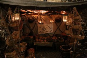 Korbmacher auf dem Mittelalter-Weihnachtsmarkt zu Leipzig