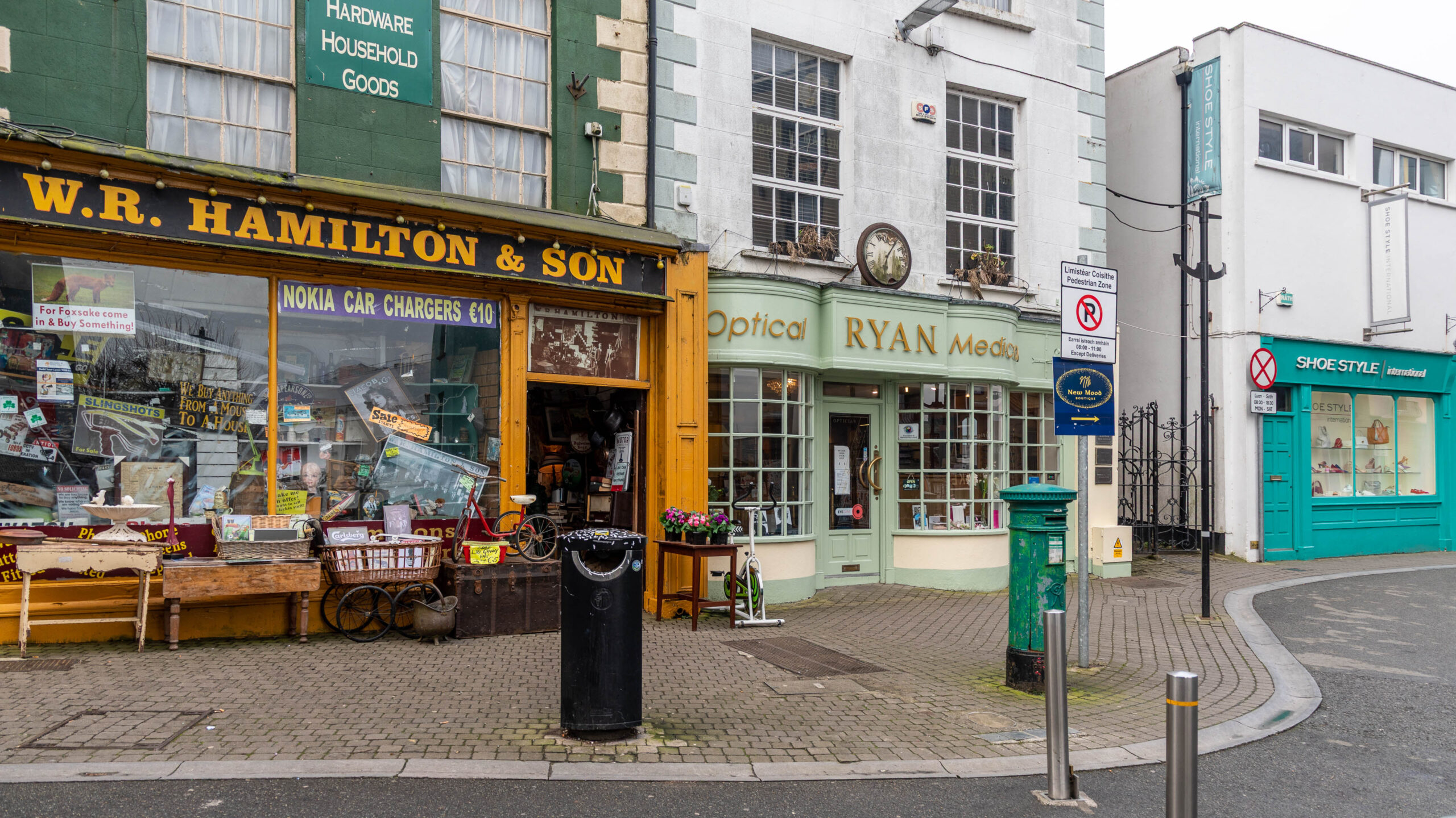Bunte Häsuerzeilen in Wexford